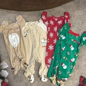 6 mo pajama bundle!! 4 outfits